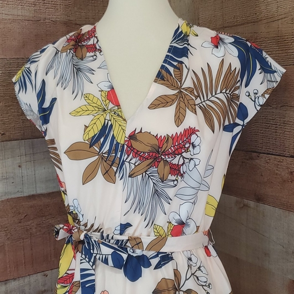 Basic model floral print - Picture 2 of 14